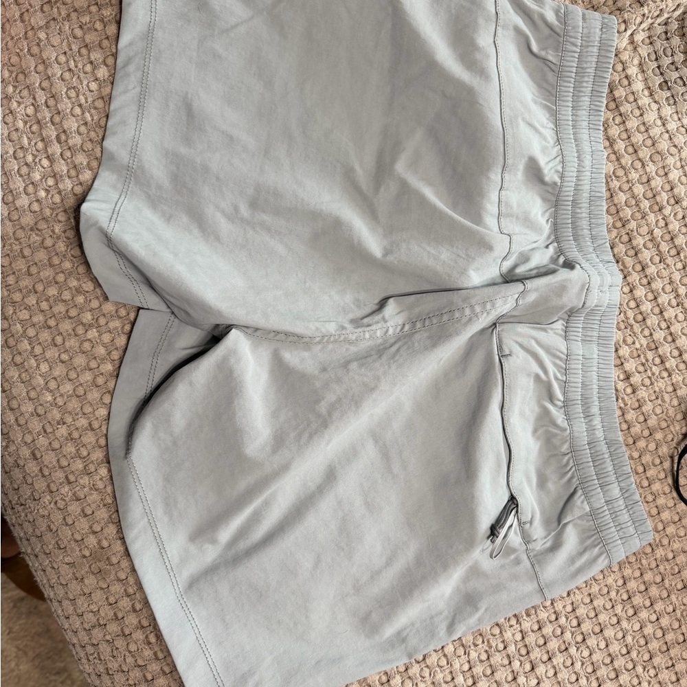 AFTCO Women's Light Gray Athletic Shorts - Picture 3 of 3